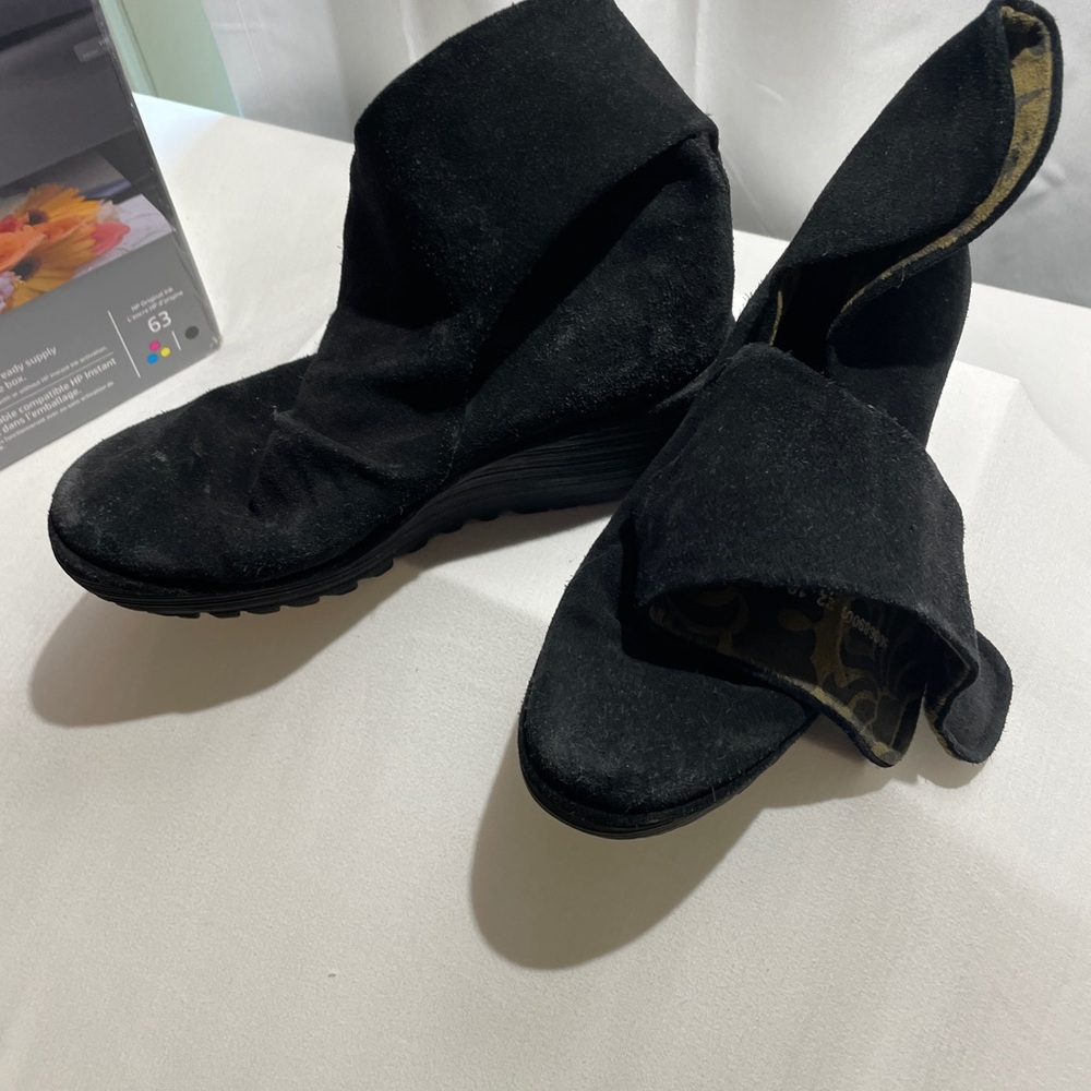 Stylish Black Women's Ankle Boots, Fly London, Black Suede, size 40